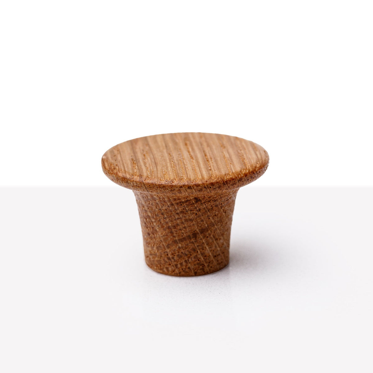 Ookami Studio OK.3 turned timber knob in solid oak