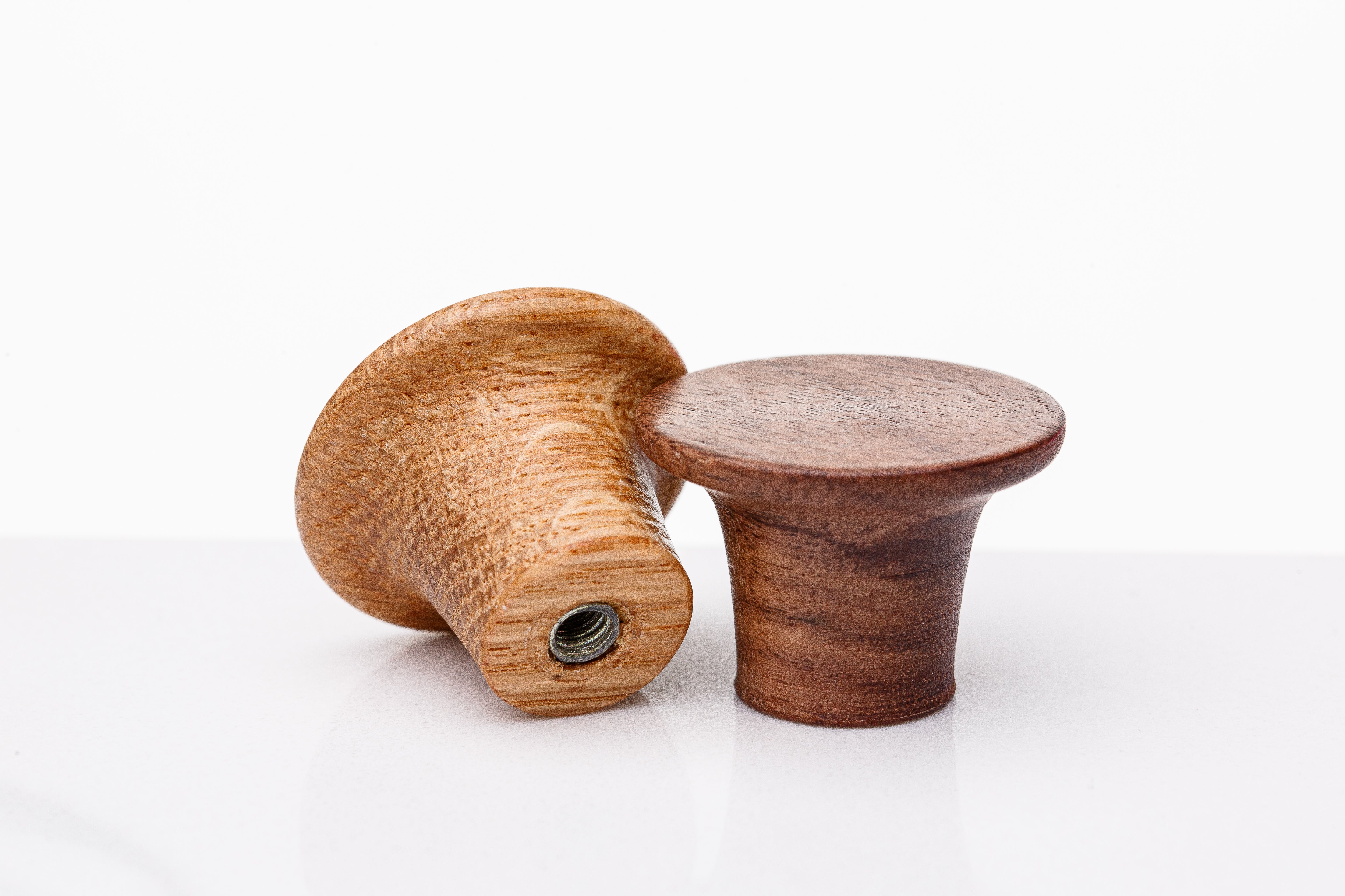 OK.3 Wooden Knob – Walnut