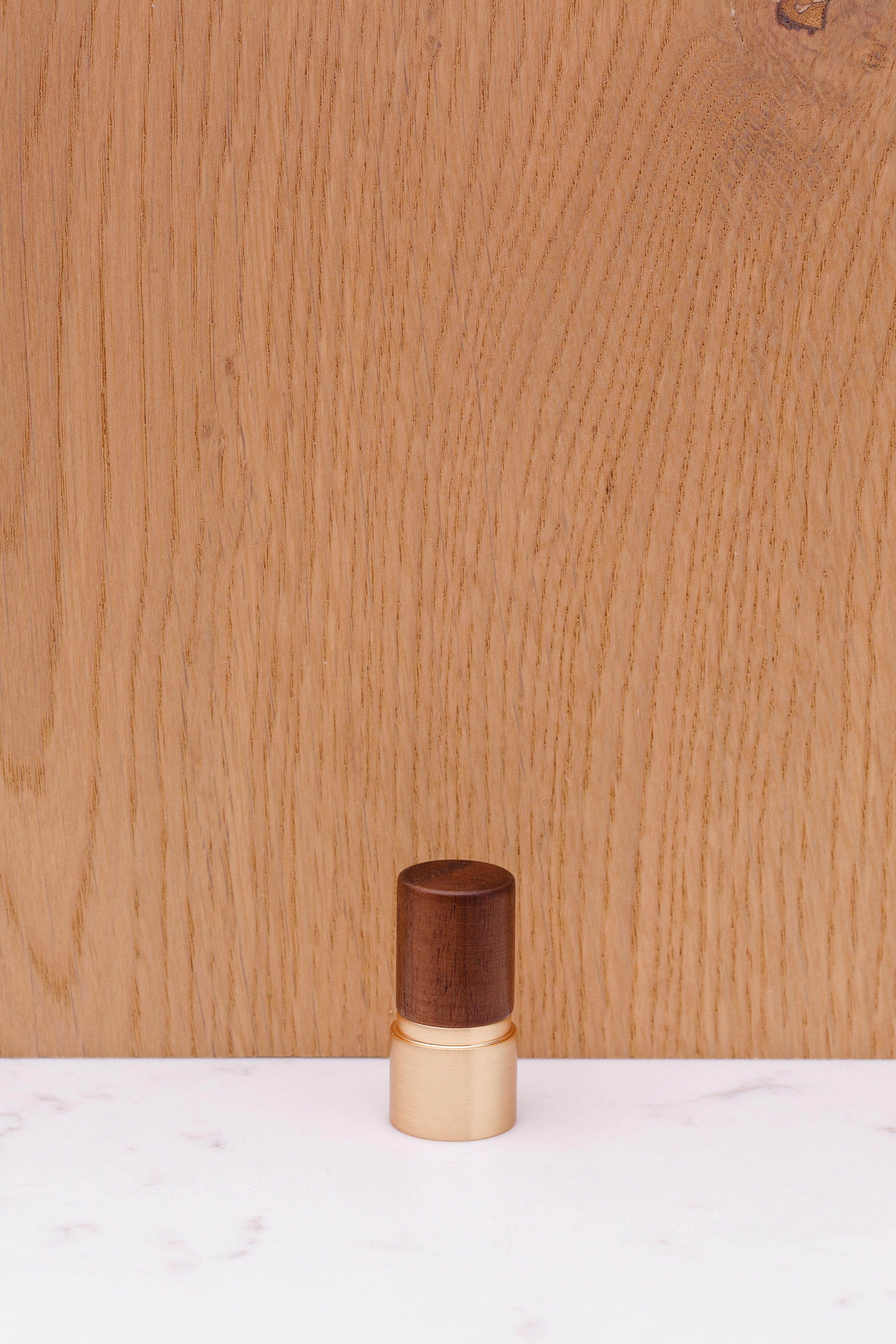 OK.4 Knob – Walnut/Brass