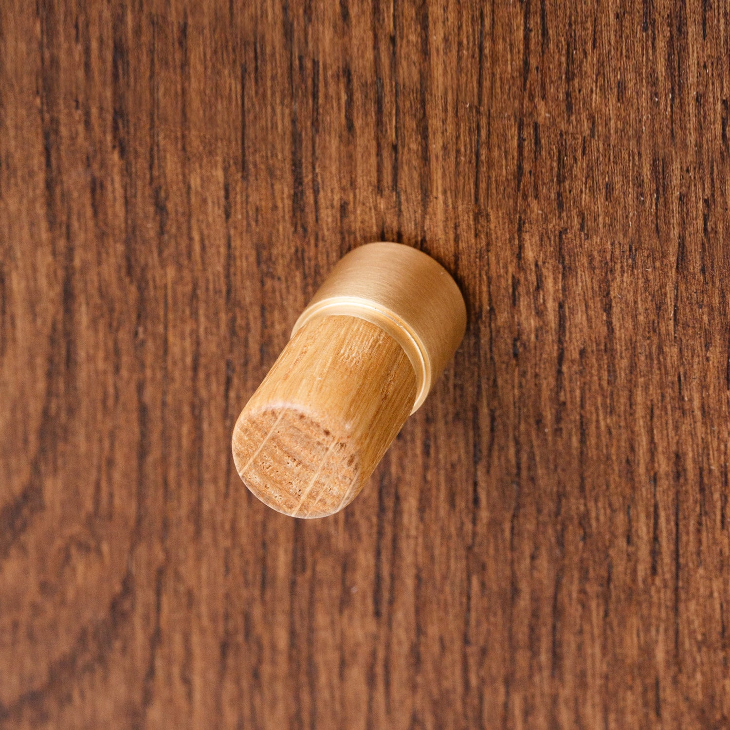 OK.4 Knob – Oak/Brass