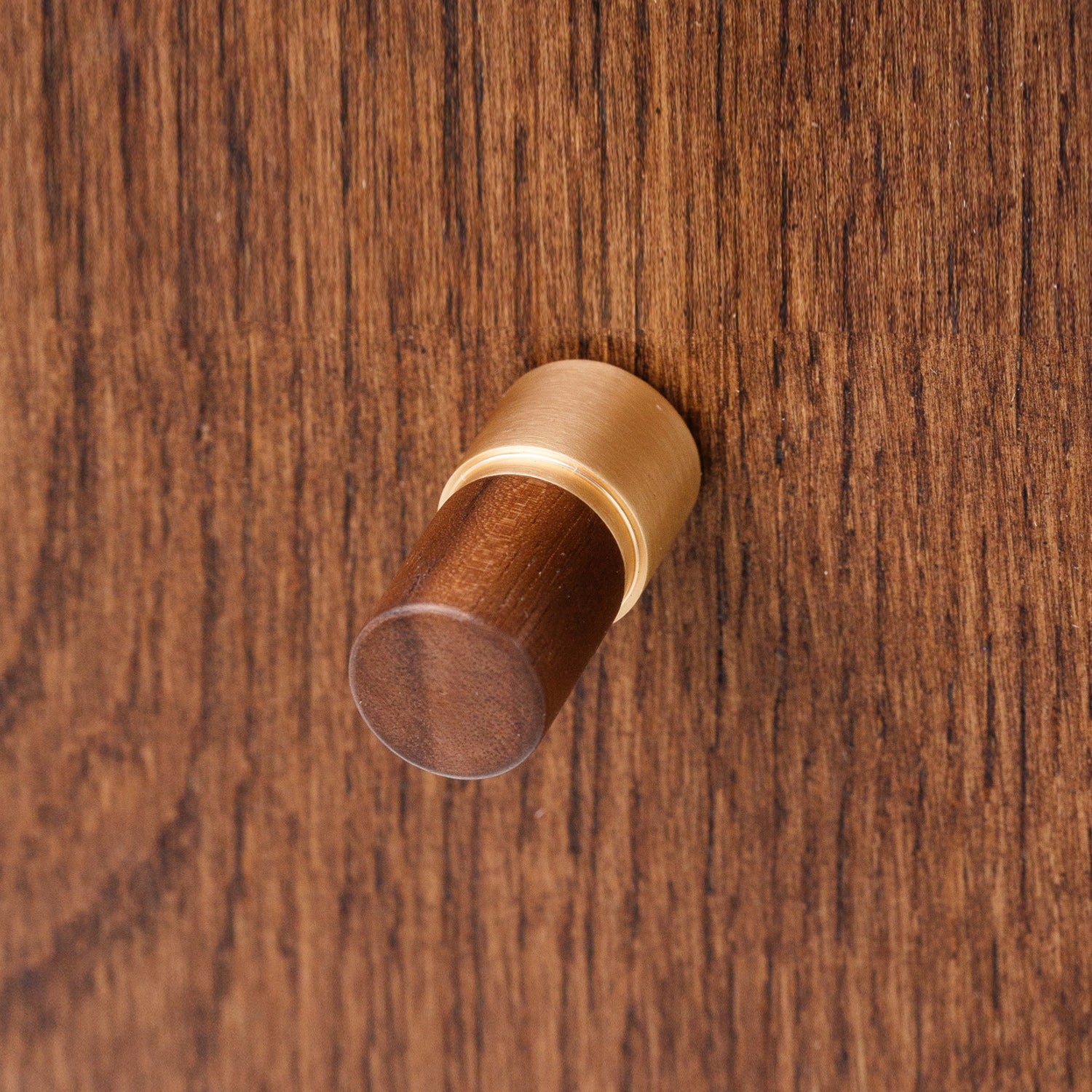 OK.4 Knob – Walnut/Brass